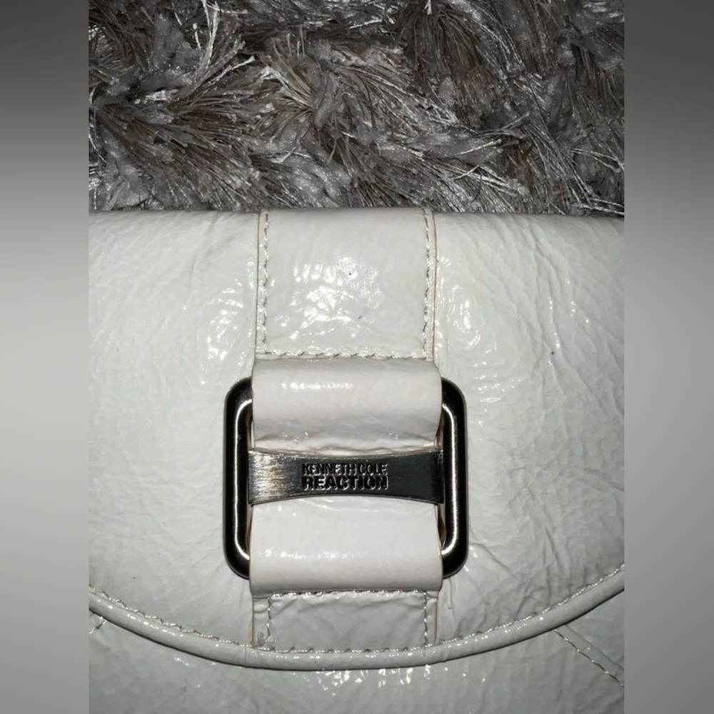 Kenneth Cole clutch - Picture 2 of 7